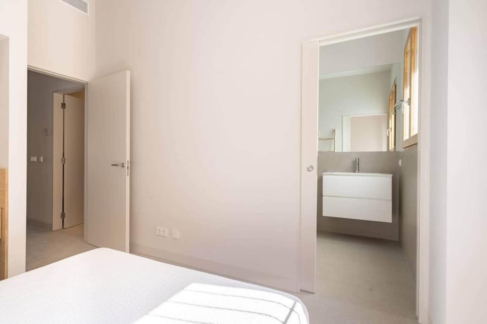 Bathroom, Bedroom