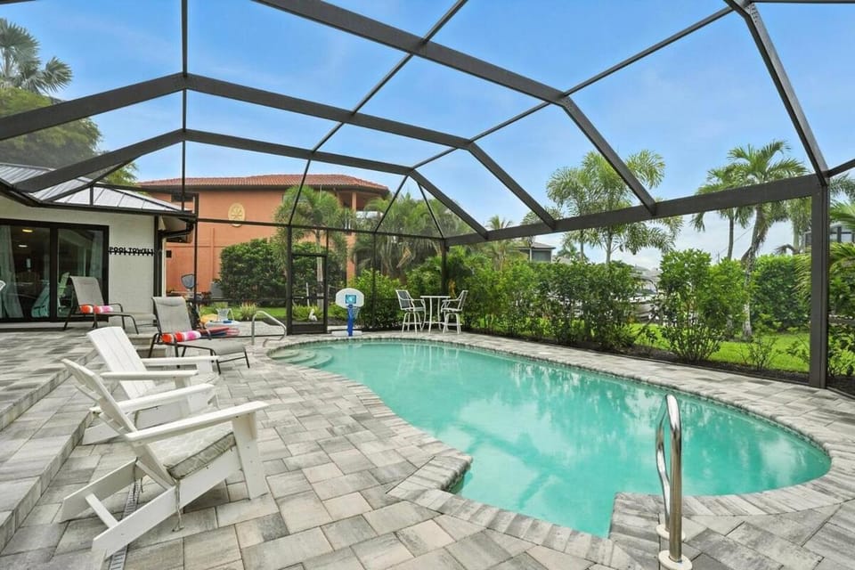 Sea La Vie - SW Cape Coral & Pet Friendly House in Cape Coral