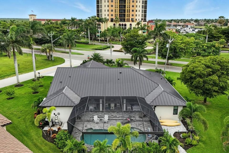 Sea La Vie - SW Cape Coral & Pet Friendly House in Cape Coral