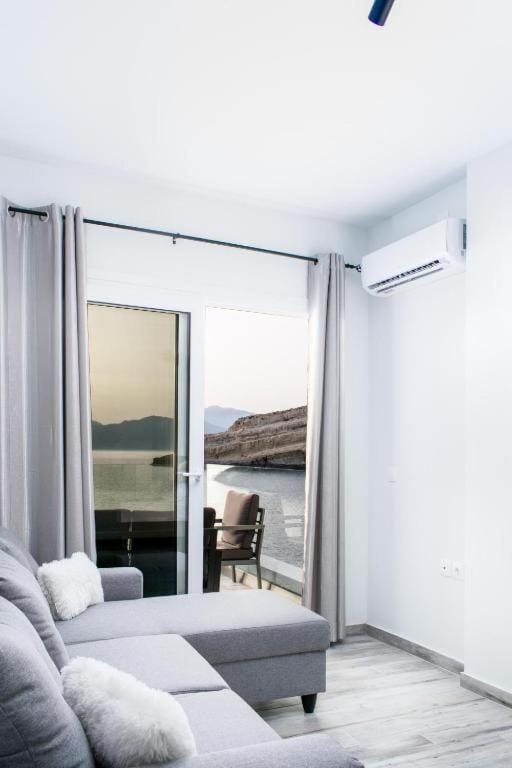 Thalassoresort UPSTAIRS House in Crete Region