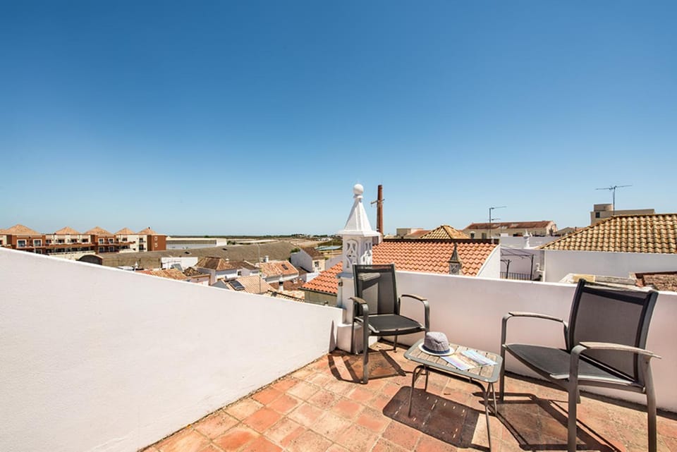 Patio, Day, Natural landscape, View (from property/room), Balcony/Terrace, Seating area, Sea view