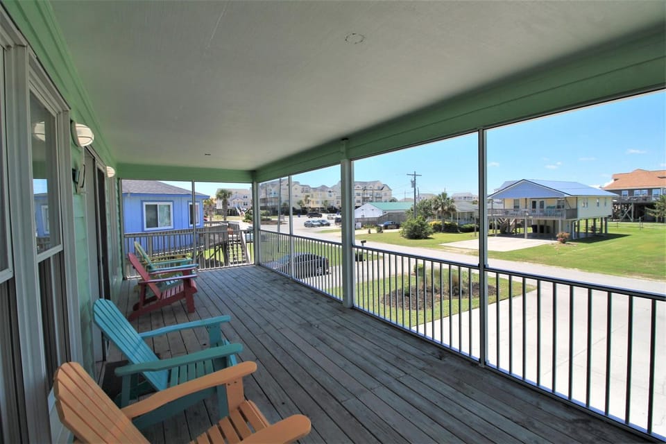 Discover My 4 Beaches in Surf City, NC-- a spacious 3-bedroom home for 10! House in Surf City