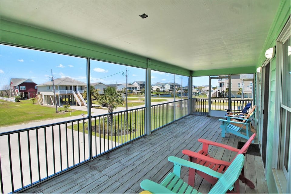 Discover My 4 Beaches in Surf City, NC-- a spacious 3-bedroom home for 10! House in Surf City