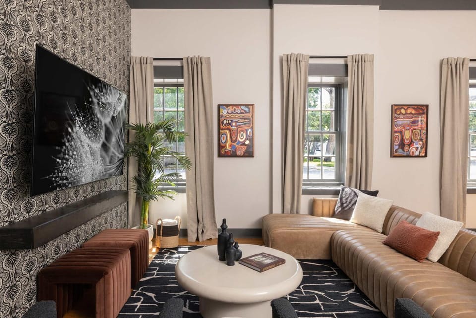 Updated Townhome Free Parking House in Savannah