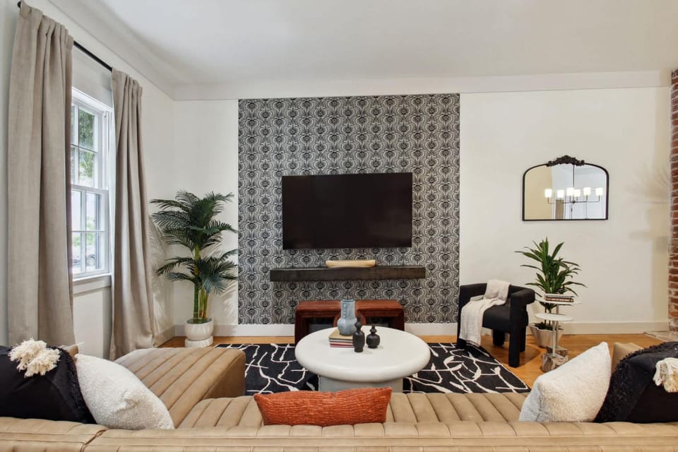 Large Townhome Combo Forsyth Park House in Savannah