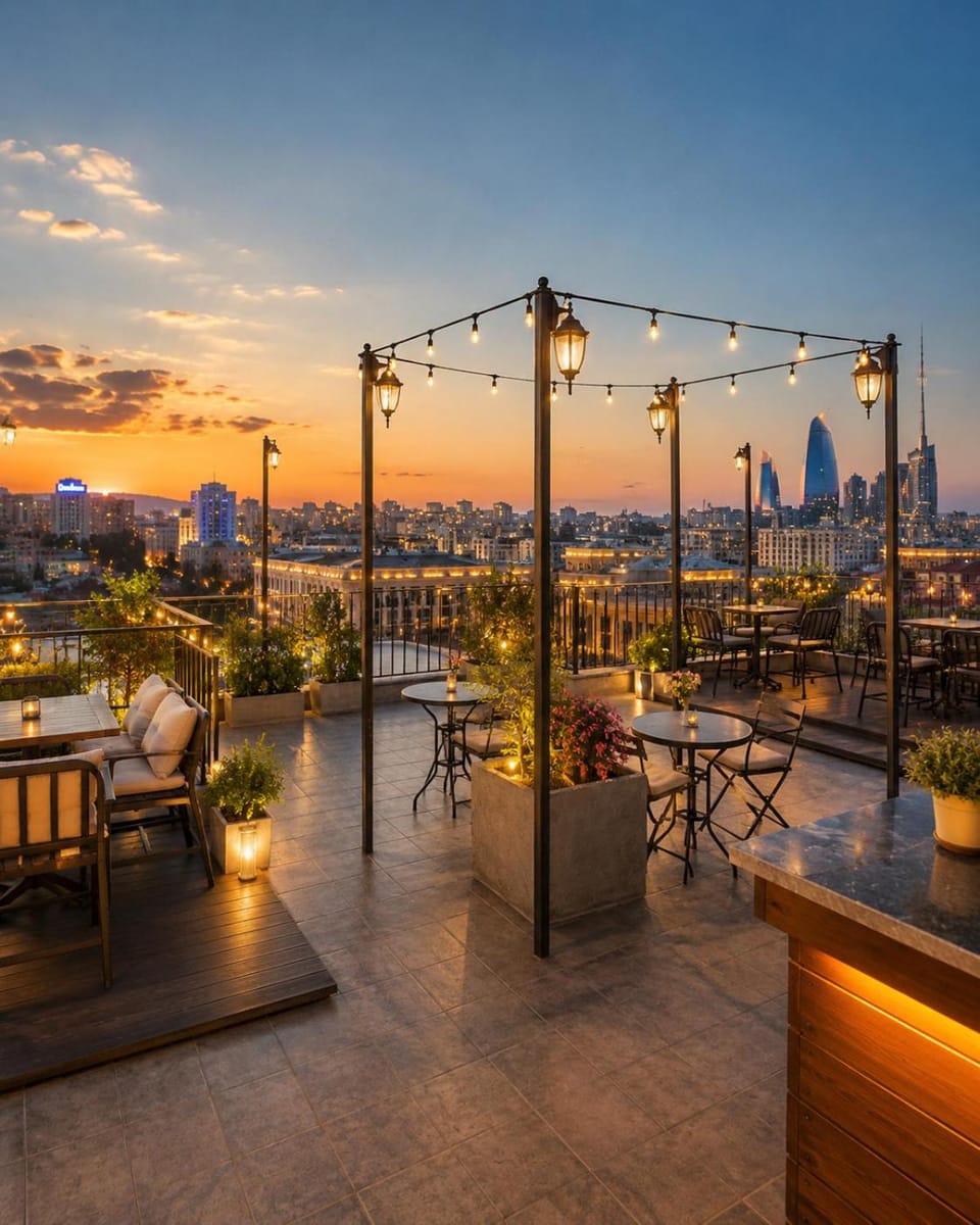 Restaurant/places to eat, Balcony/Terrace, City view
