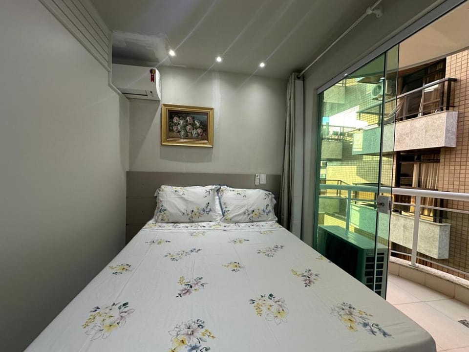 Bed, Photo of the whole room, Bedroom, air conditioner
