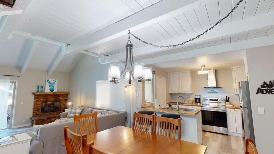 24 Tennis Village Apartment in Sunriver