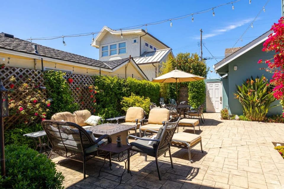 Twin Lakes Beach House House in Santa Cruz