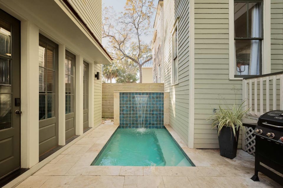 Contemporary Compound Heated Pool House in Savannah