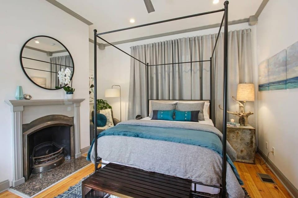 Modern Luxury Getaway Heated Pool House in Savannah