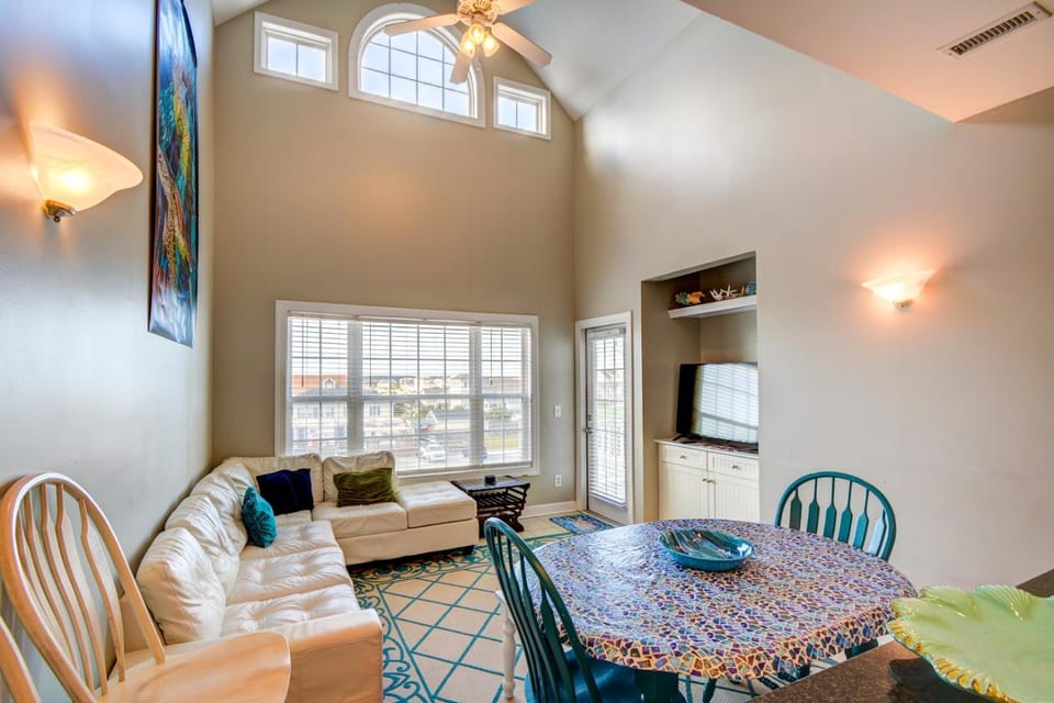 Discover Summer Winds 205 - Peep's Perch House in Surf City