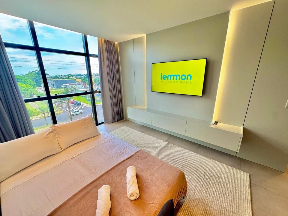 Bed, Living room