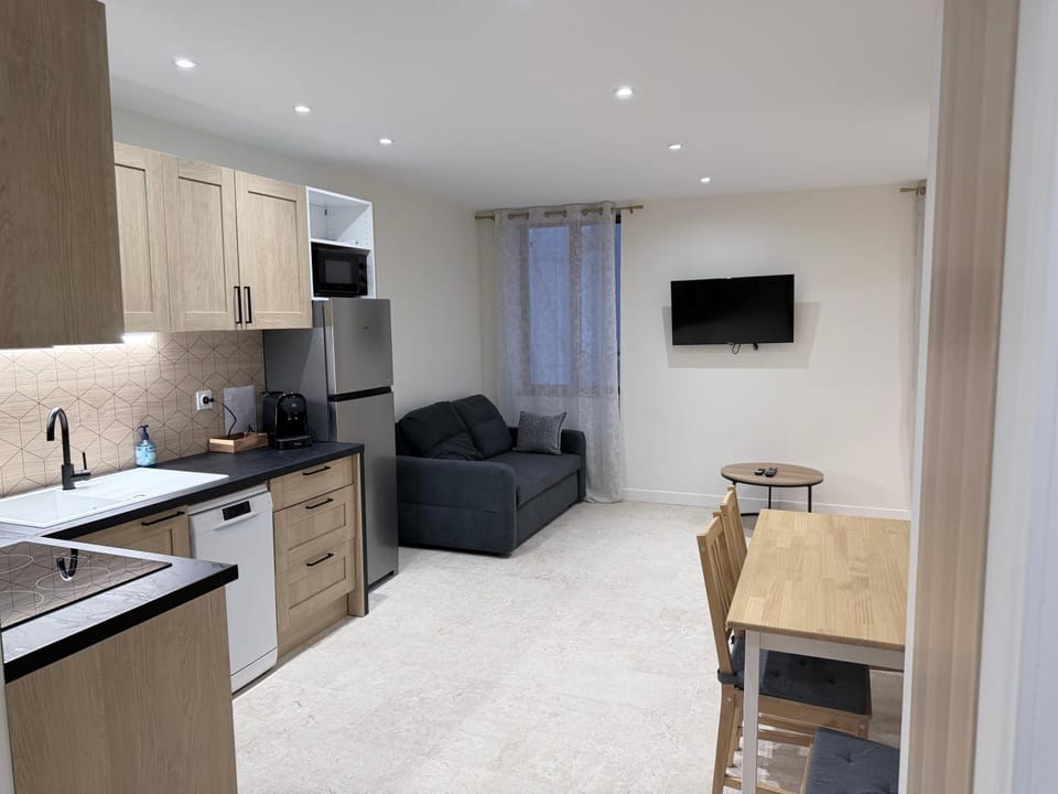 Charmant Appartement Apartment in Auvergne-Rhône-Alpes