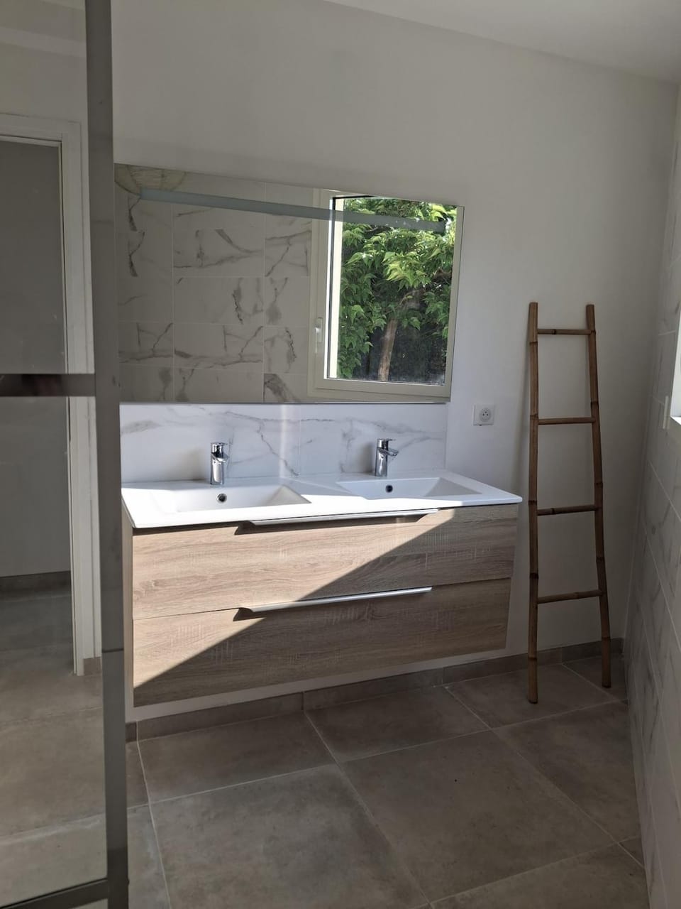 Villa bioclimatique pour 8, piscine, au calme Villa in Grasse