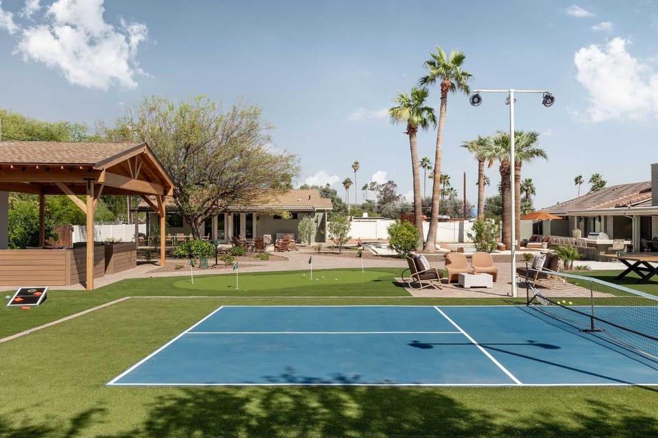 Luxe Private Resort Compound Heated Pool and Spa House in Scottsdale