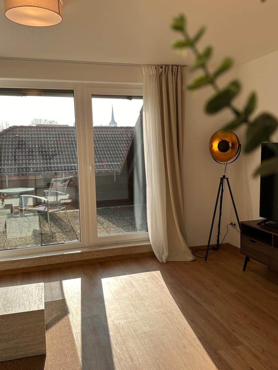 Stylish oasis near Frankfurt with sunny roof terrace, 1 bedroom Apartment in Hesse