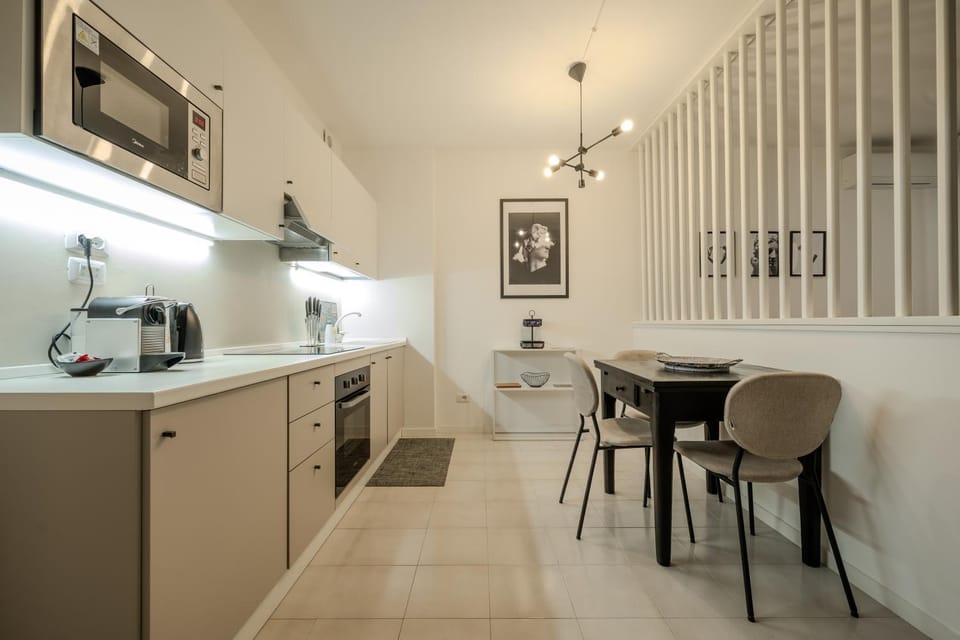 Dining area, dishwasher, microwave, oven, stove, kitchen