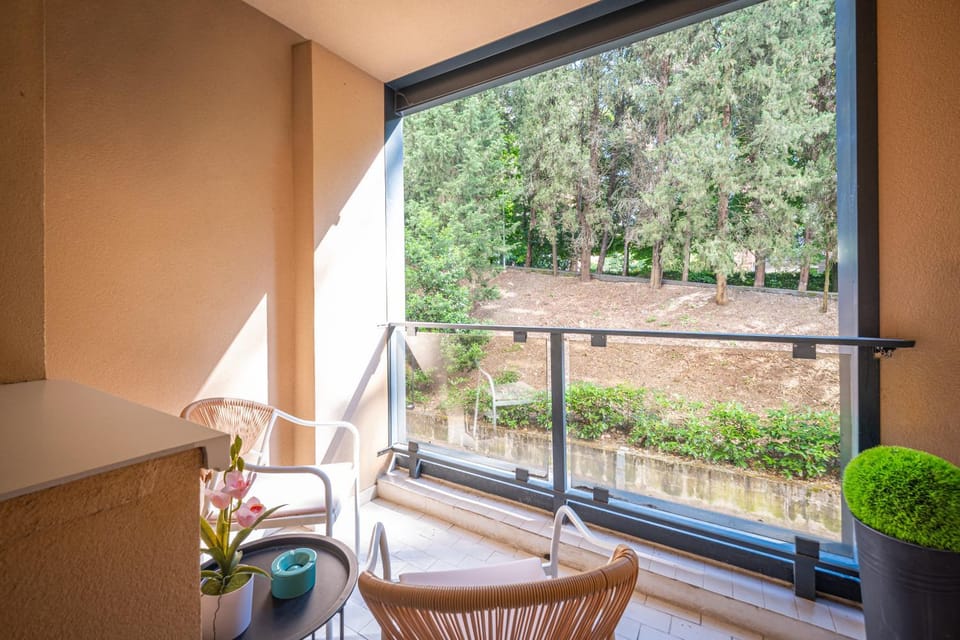 View (from property/room), Balcony/Terrace, Inner courtyard view