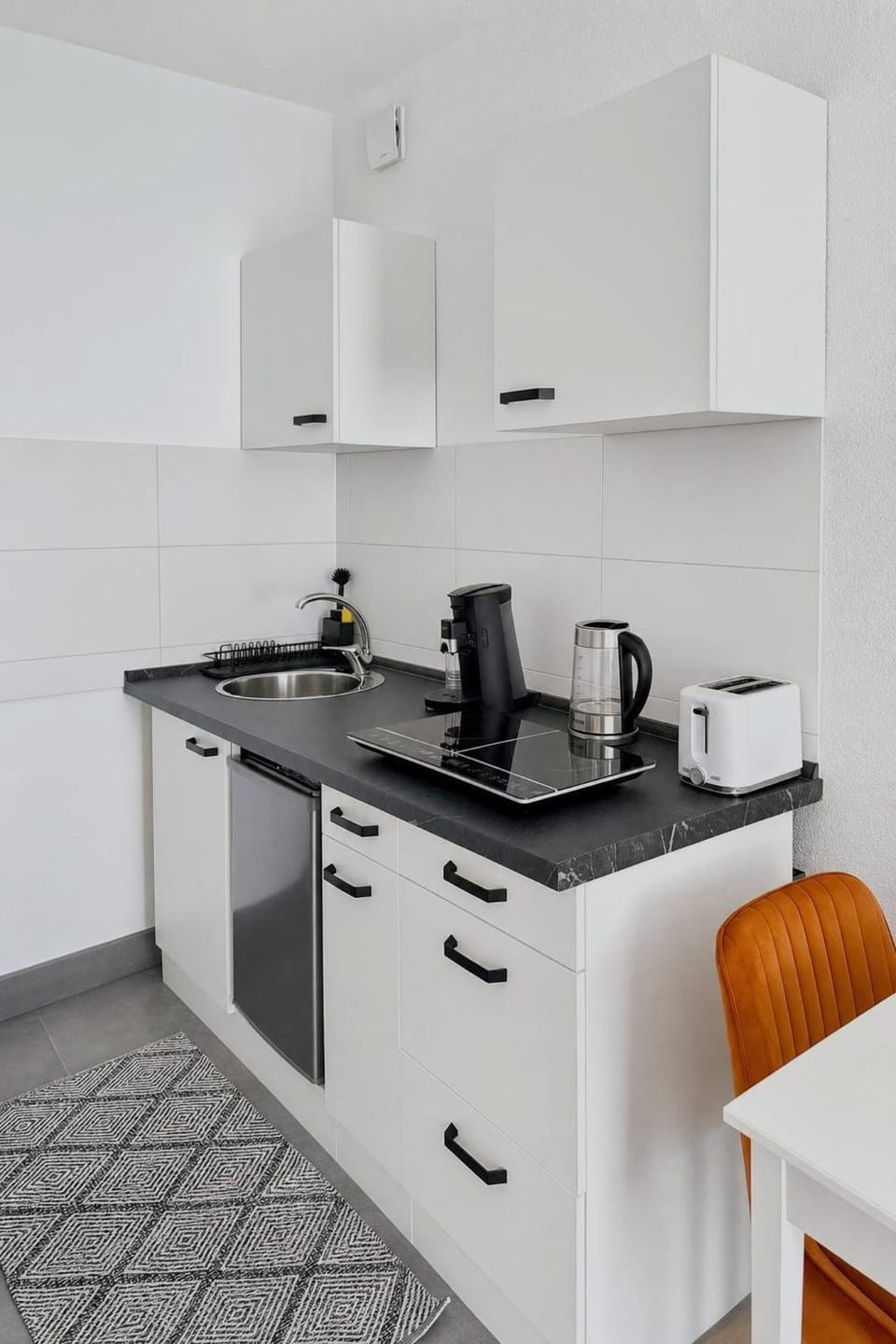 Kitchen or kitchenette, stove, kitchen