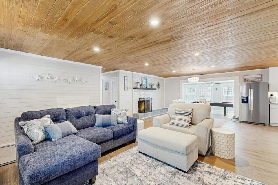 Coastal Retreat on Bay Street House in North Myrtle Beach