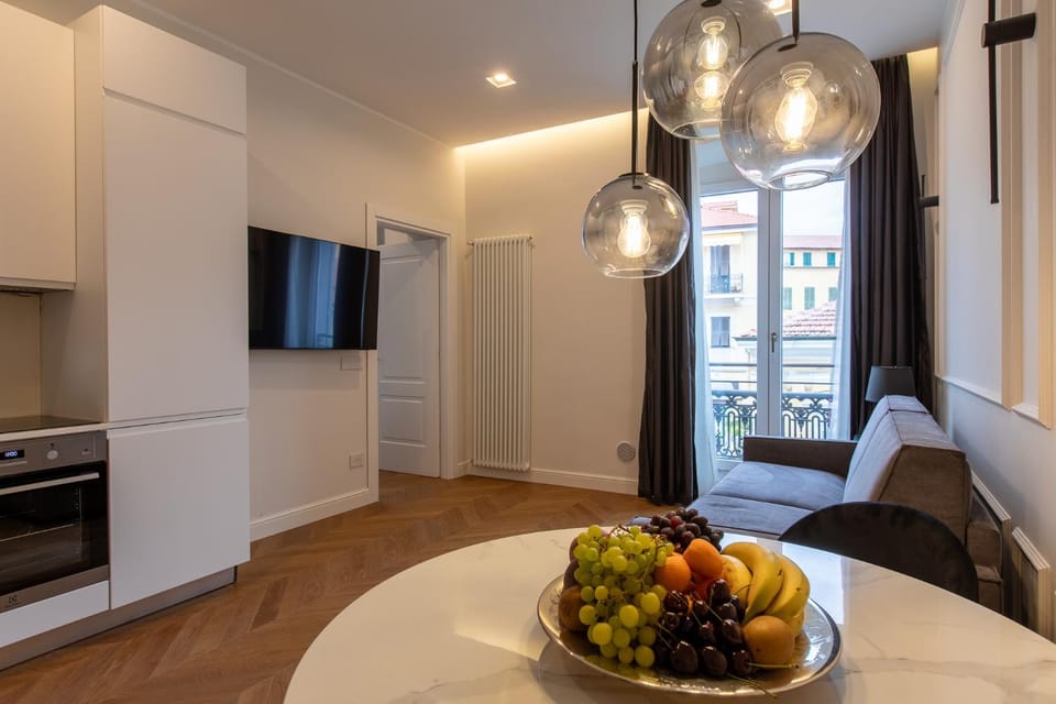 Kitchen or kitchenette, Living room, Dining area