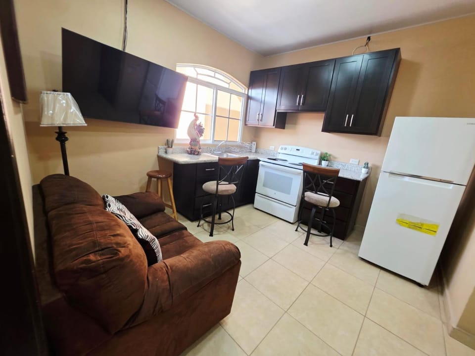 Apartamento Privado con Piscina, Area Social y Barbacoa! Apartment in San Pedro Sula
