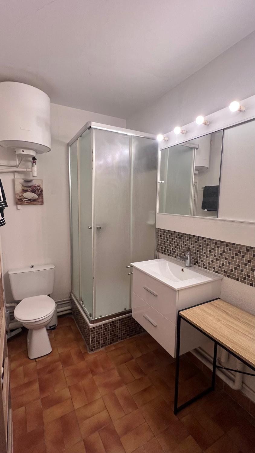 Les Appartements De Lina - Studio Cinfloc - Self Check-In - Apartment in La Grande-Motte