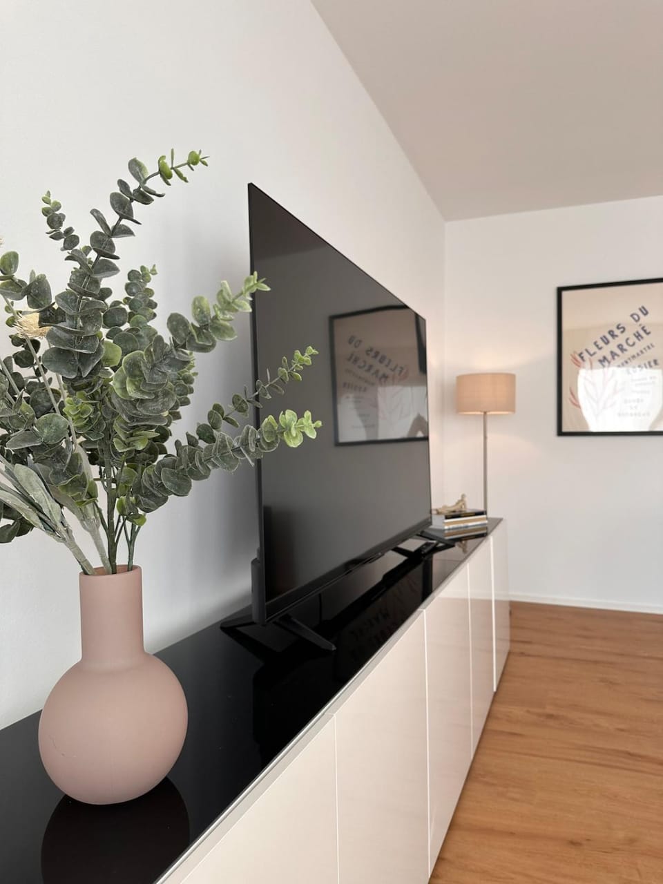 Stylish oasis near Frankfurt with sauna and sunny garden, 2 bedrooms Apartment in Hesse