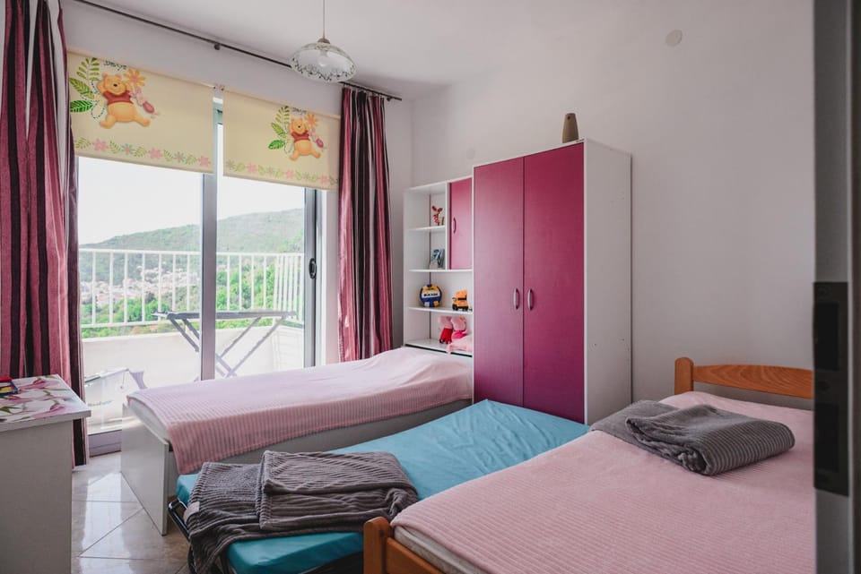 Bed, Bedroom, wardrobe