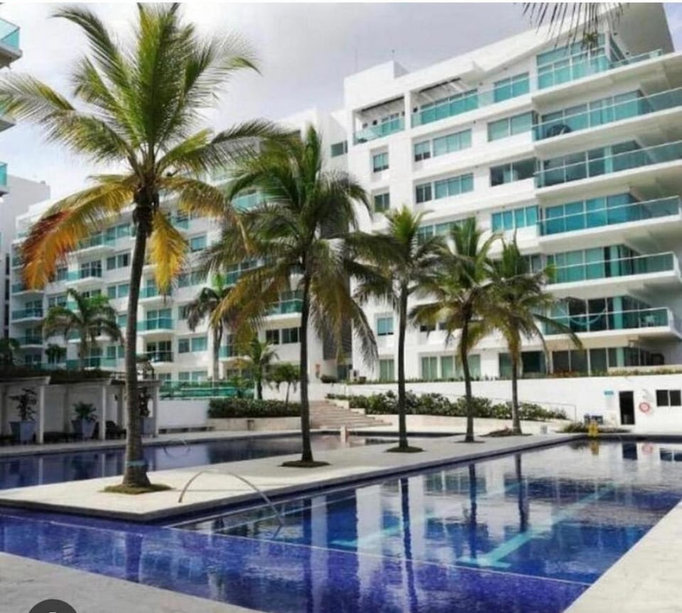 Garden, Swimming pool