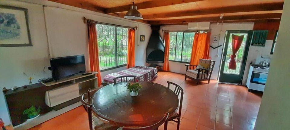 Casa Refugio en el bosque House in Maldonado Department, Uruguay