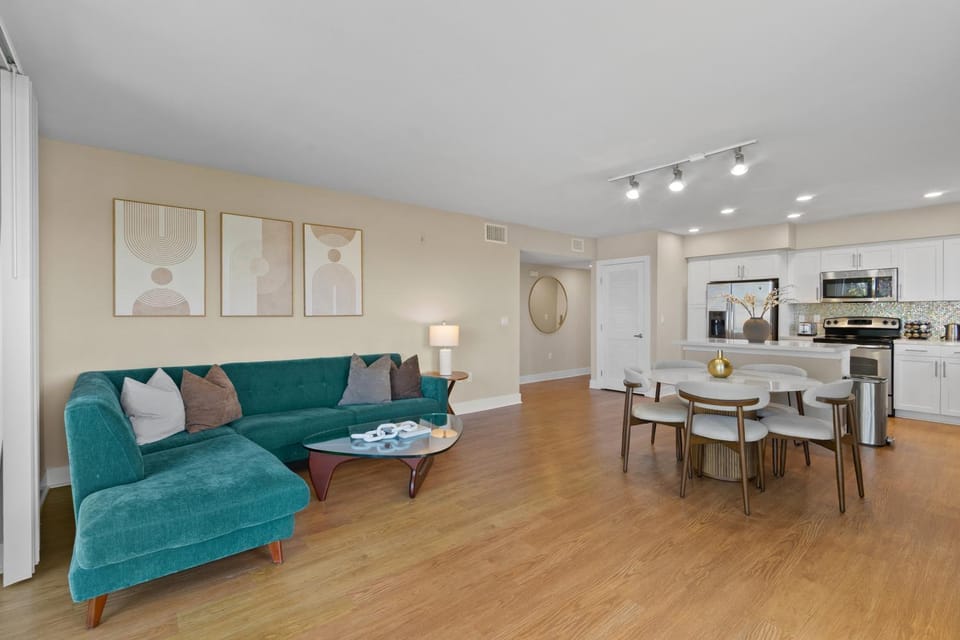 Living room, Dining area, kitchen