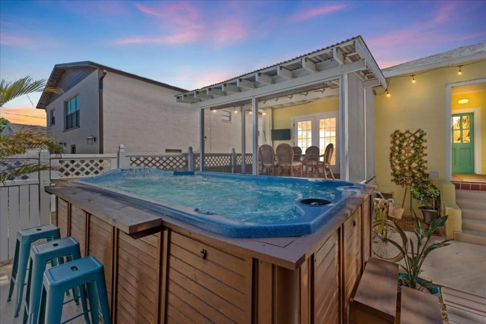 Steps to Sponge Docks Private Downtown Compound and Guest House House in Tarpon Springs