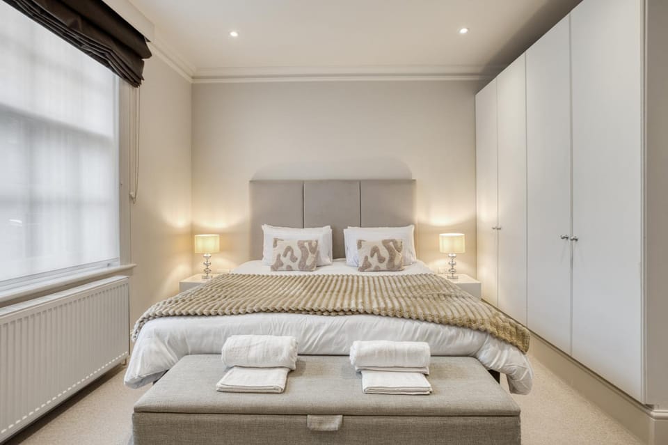 Bed, Photo of the whole room, Bedroom, towels, wardrobe