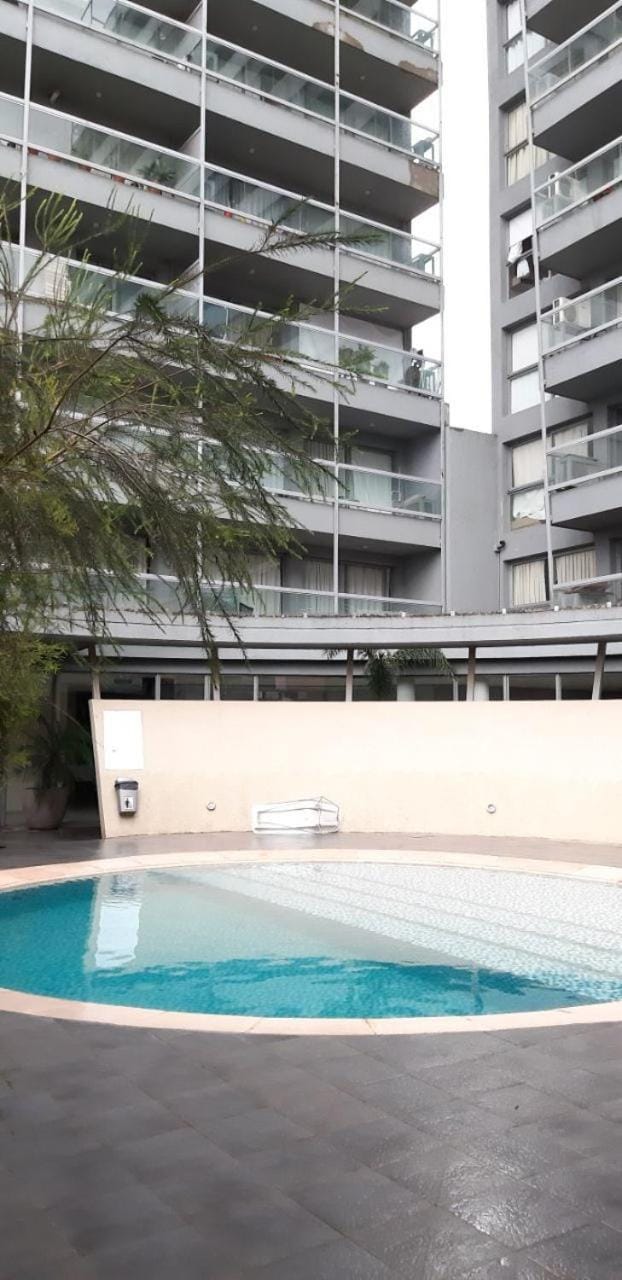 Departamento Premium con piscina y gym en General Paz cercano a Reina Fabiola Salvador Apartment in Cordoba
