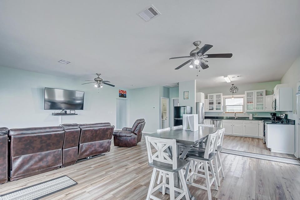 A Son of a Sol home House in Bolivar Peninsula