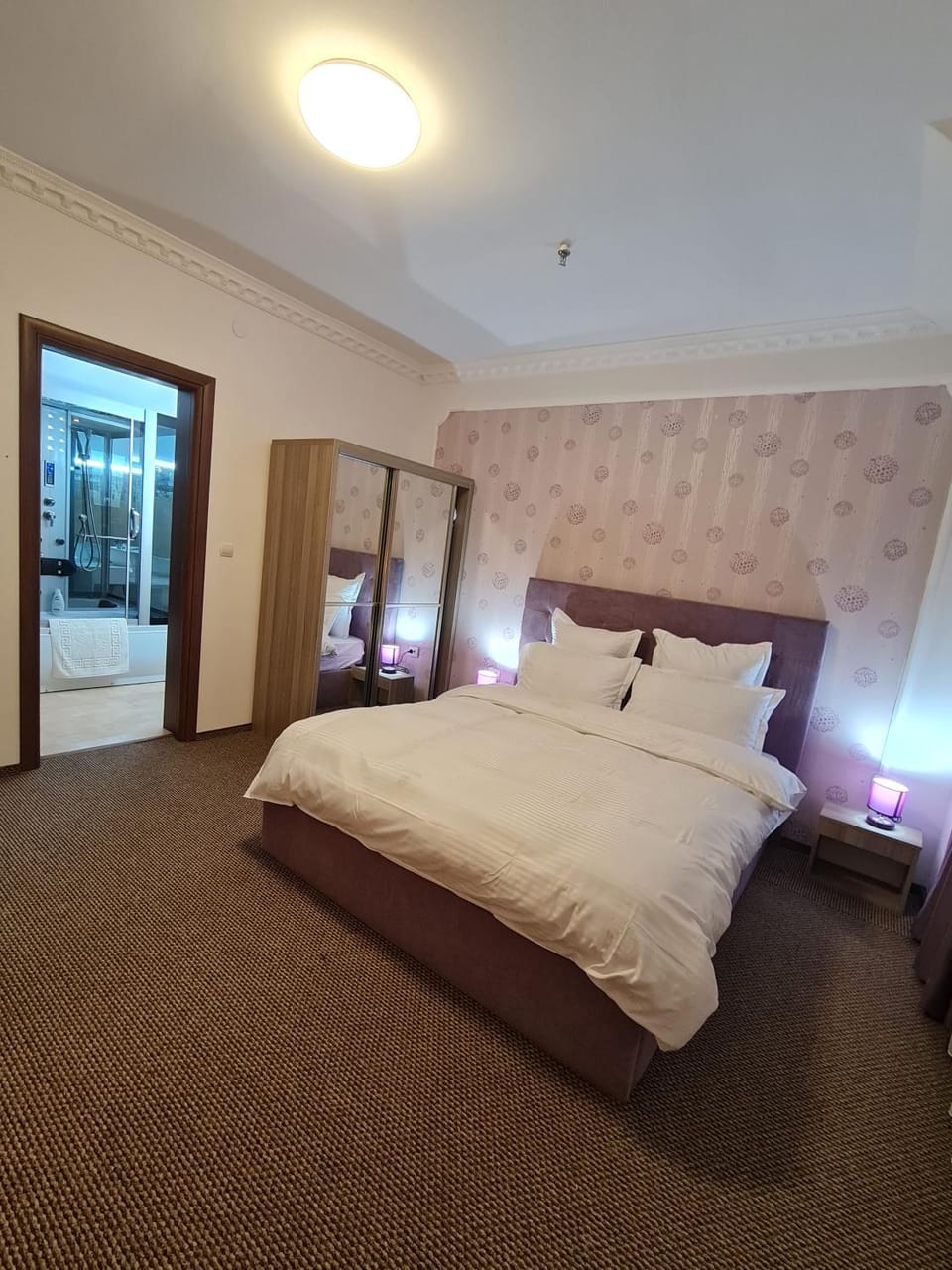 Casa cu pastravi Bed and Breakfast in Brașov County