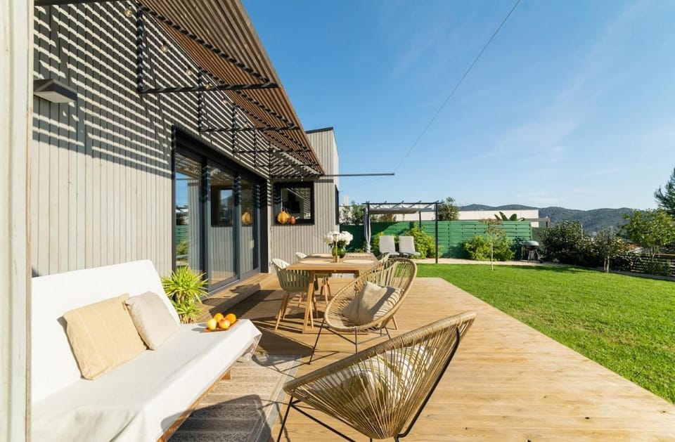 BBQ facilities, Garden, Solarium, Balcony/Terrace