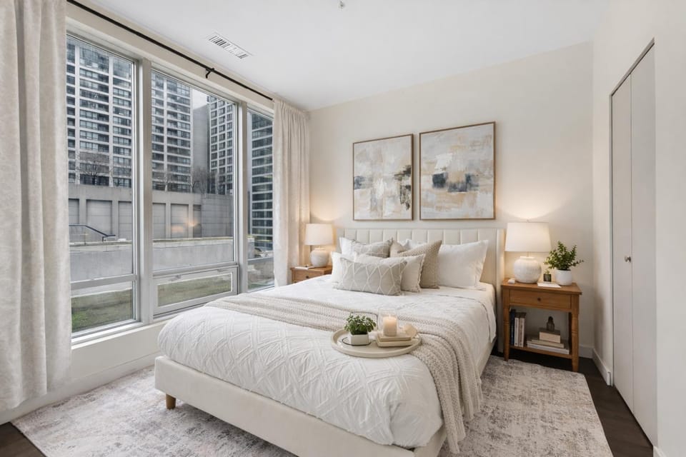 Beautiful 2 Bedroom Suite Prime Downtown Vancouver Stay Apartment in Vancouver