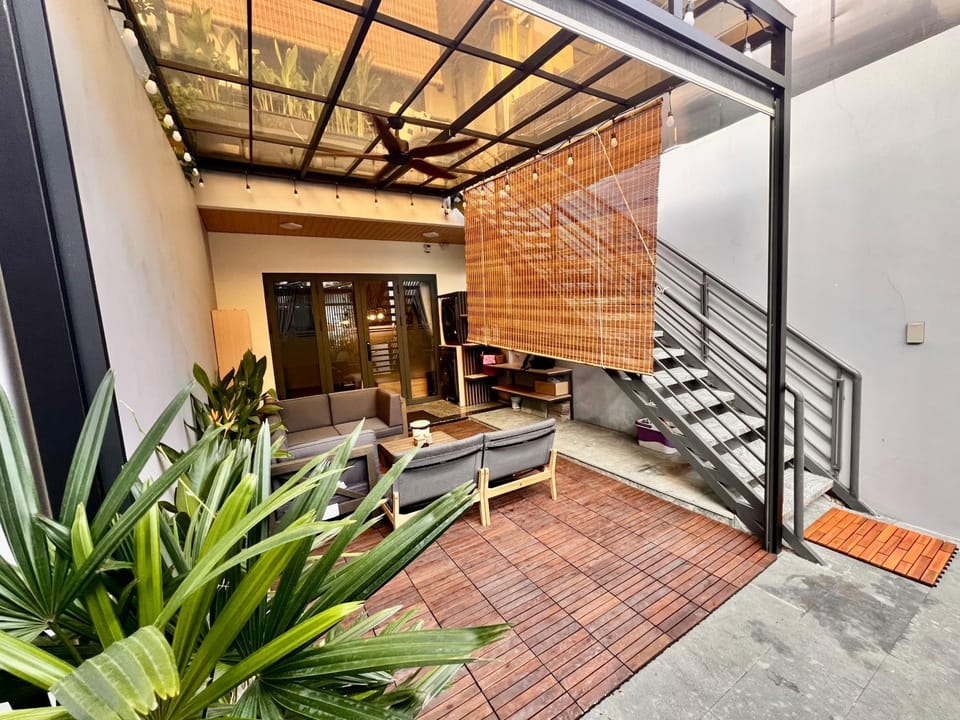 Patio, Seating area