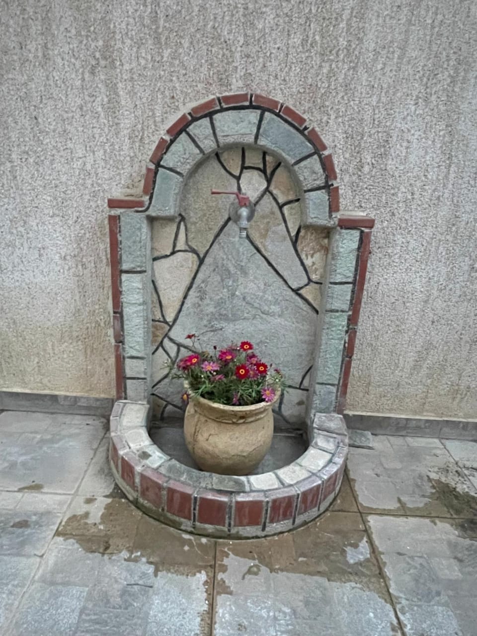 Property building, Inner courtyard view