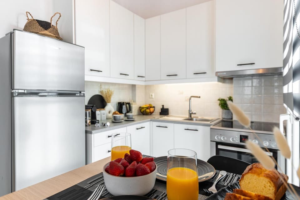 Coffee/tea facilities, Kitchen or kitchenette, Food and drinks, Food, oven, stove