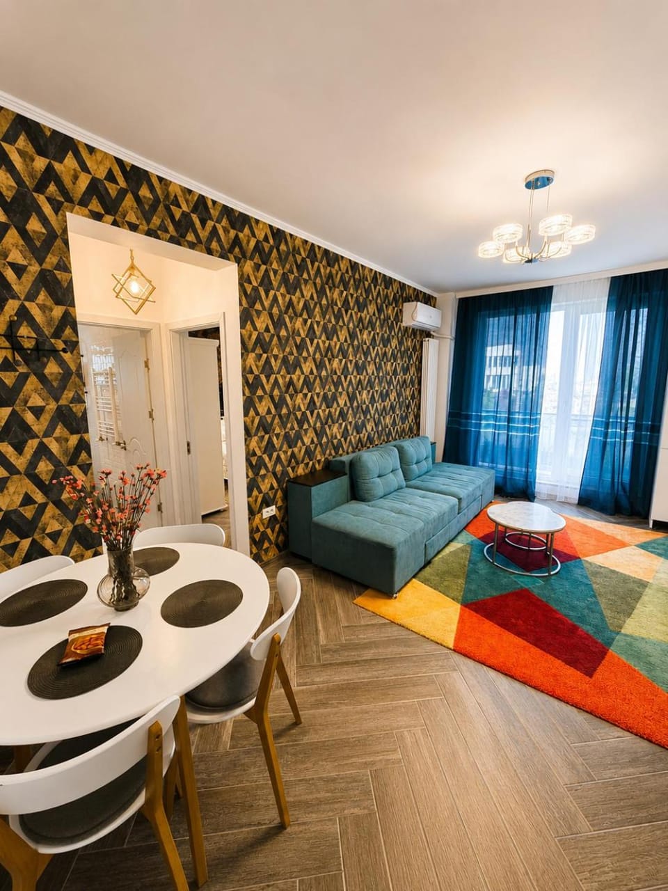 Bed, Living room, Seating area, Dining area