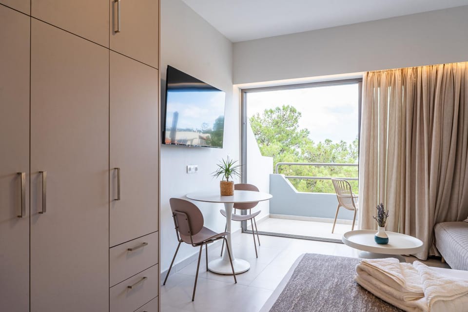 Balcony/Terrace, Dining area, wardrobe