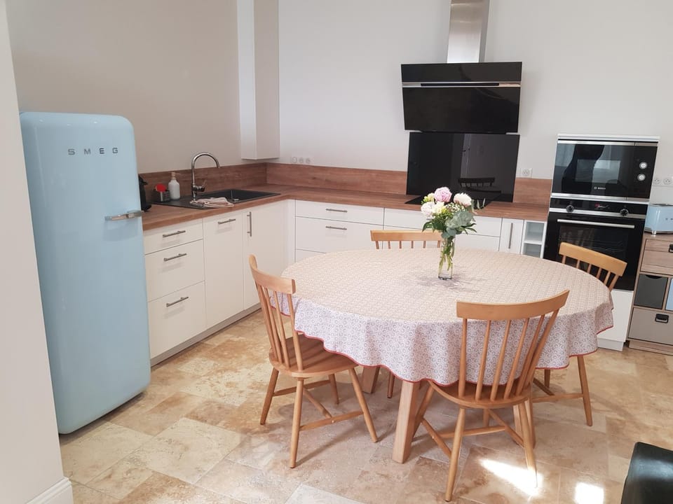 Gîte Médoc 4 personnes avec Jacuzzi et sauna House in Nouvelle-Aquitaine