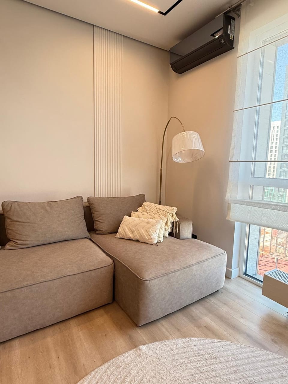 Living room, Seating area, air conditioner, air conditioner