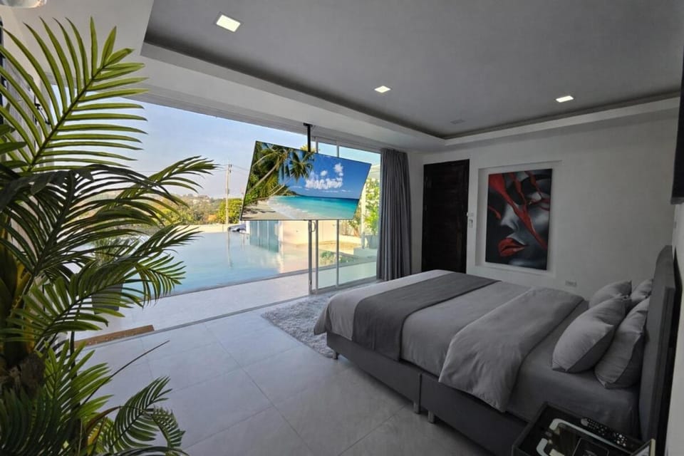 Luxury Villa with Unique Glass Pool 5BR 10 Guests Villa in Ko Samui