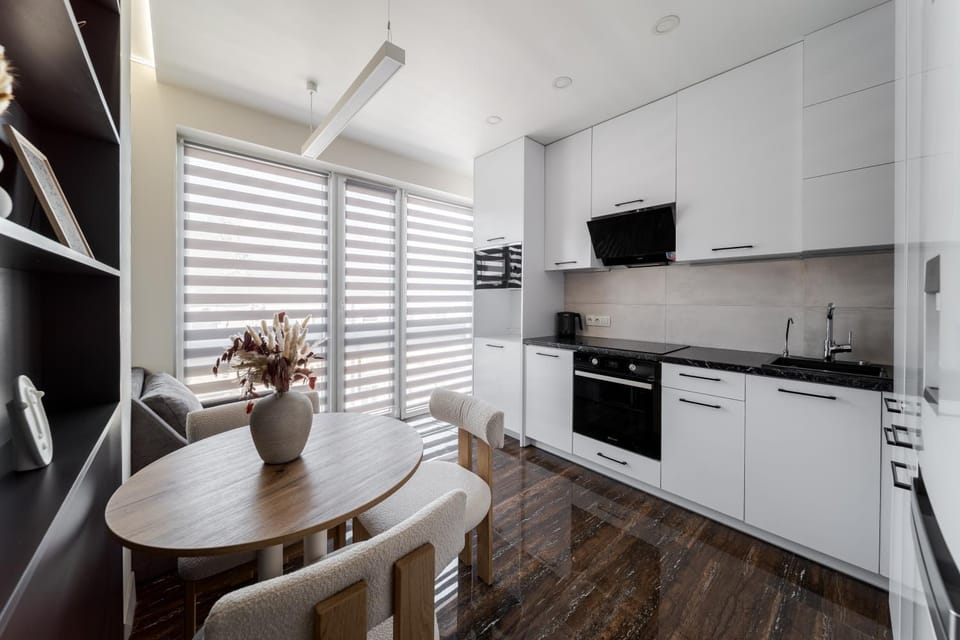 TV and multimedia, Kitchen or kitchenette, Seating area, Dining area, oven, pet friendly, stove
