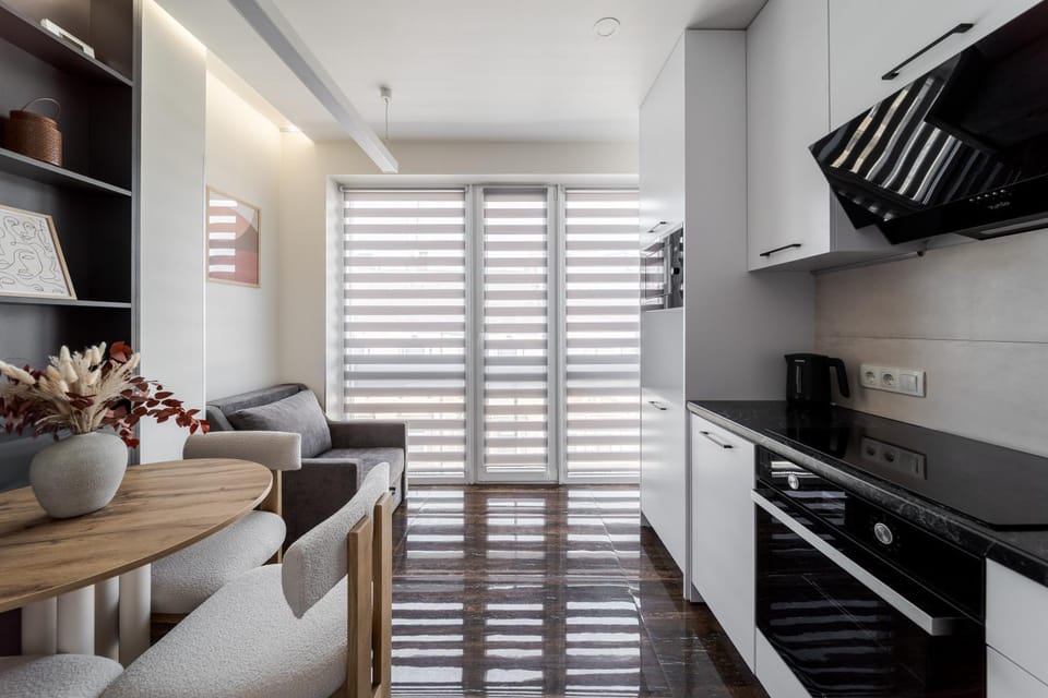 Kitchen or kitchenette, Living room, Seating area, Dining area, pet friendly, stove